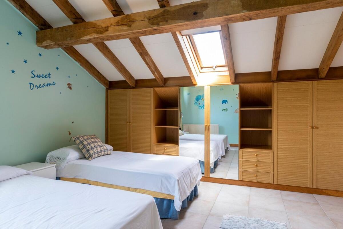 Casa Con Jardin En Gama Villa Bárcena de Cicero Eksteriør billede