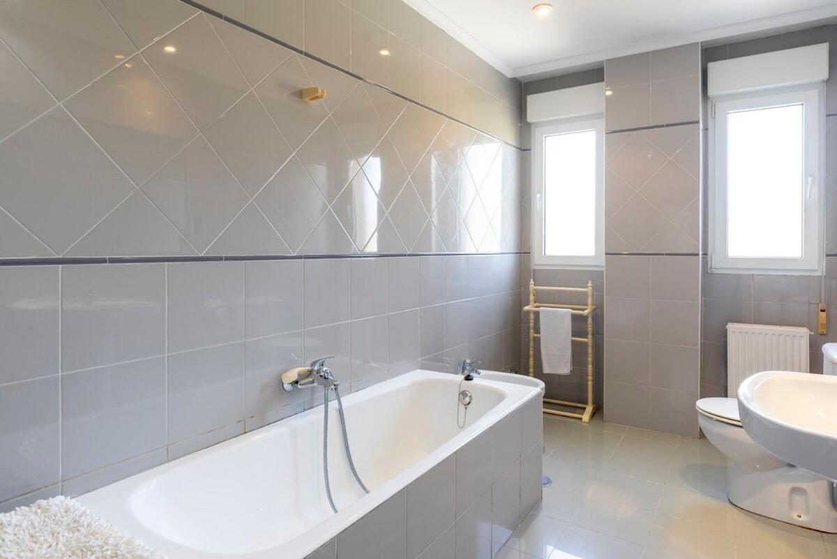 Casa Con Jardin En Gama Villa Bárcena de Cicero Eksteriør billede
