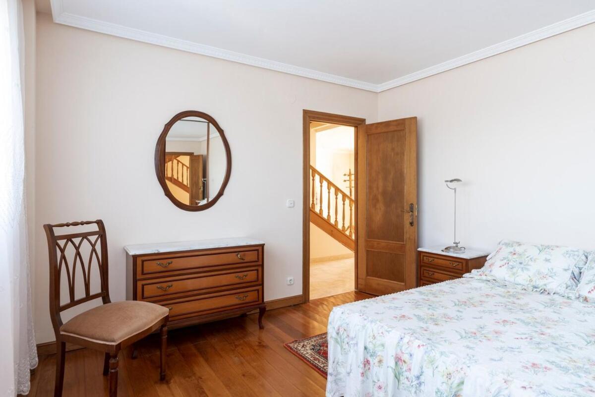 Casa Con Jardin En Gama Villa Bárcena de Cicero Eksteriør billede