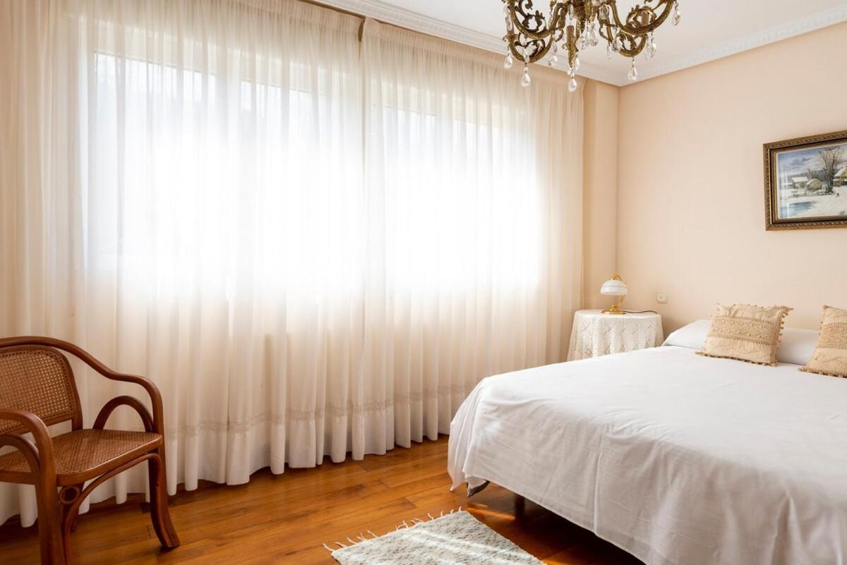 Casa Con Jardin En Gama Villa Bárcena de Cicero Eksteriør billede