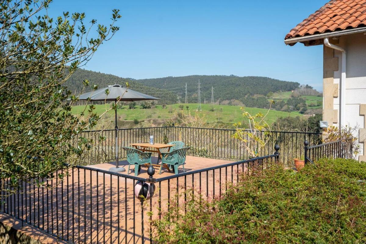 Casa Con Jardin En Gama Villa Bárcena de Cicero Eksteriør billede